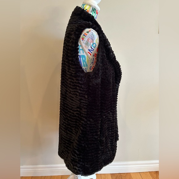 Guillaume black faux fur vest. Excellent condition. Size small. - Picture 2 of 4
